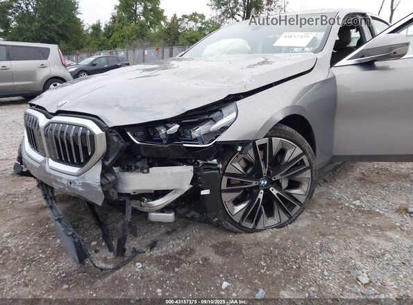 WBA53FJ02RCP18544 2024 BMW 5 SERIES Beige 