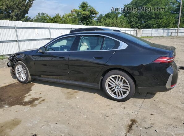 WBA53FJ04SCU24343 2025 BMW 5 SERIES Black Հետևի ձախ