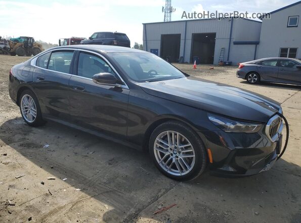 WBA53FJ04SCU24343 2025 BMW 5 SERIES Black Առջևի աջ
