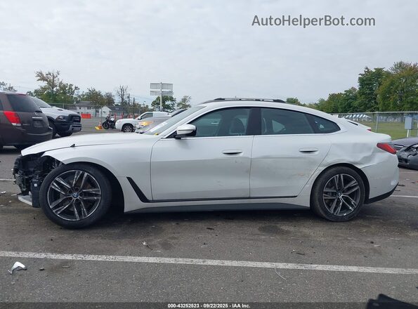 WBA63AV03RFT05886 2024 BMW 4 SERIES White 360 interior view
