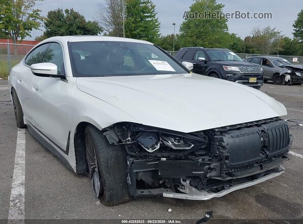 WBA63AV03RFT05886 2024 BMW 4 SERIES White Front view