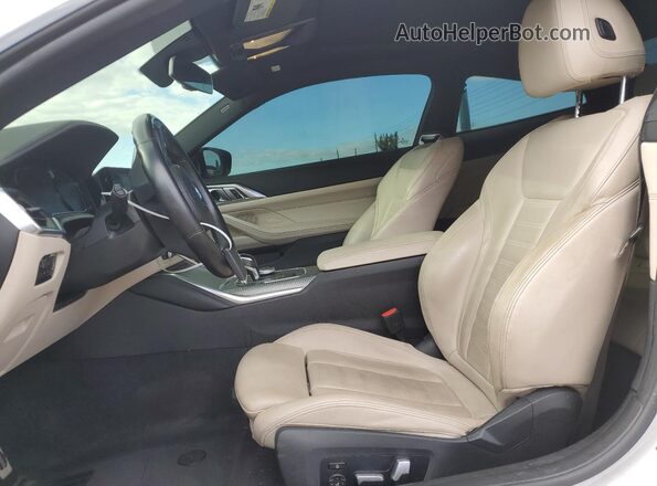 WBA73AP09MCG01736 2021 BMW 4 SERIES White Widok wnętrza z przodu