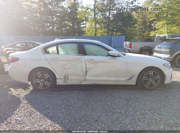 WBA73BJ09MWX25421 2021 BMW 5 SERIES White Rear interior view