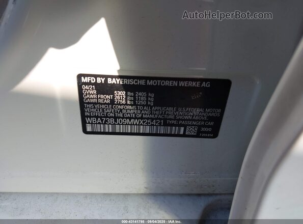 WBA73BJ09MWX25421 2021 BMW 5 SERIES White Engine compartment view