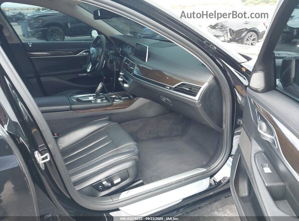 WBA7E2C5XJG742365 2018 BMW 7 SERIES Black Вид салону спереду