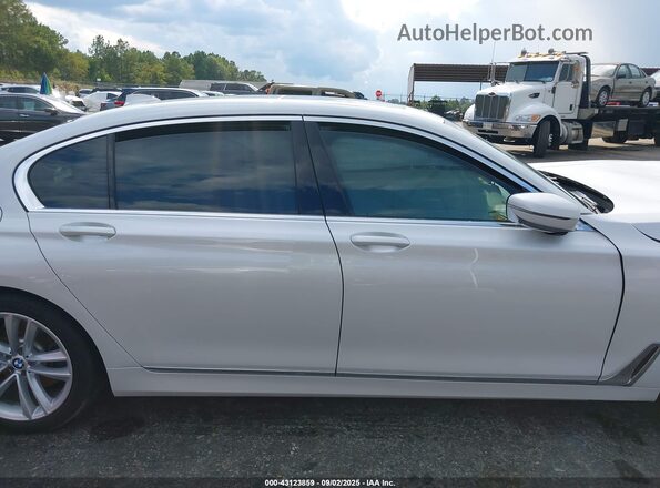 WBA7F0C54JGM23111 2018 BMW 7 SERIES White Vista interior de 360 grados
