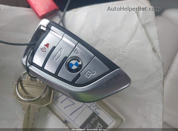 WBA7T2C00LCD27126 2020 BMW 7 SERIES Silver Вид панелі приладів
