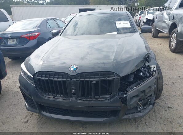 WBA7U2C06MCF87366 2021 BMW 7 SERIES Gray Вид панелі приладів