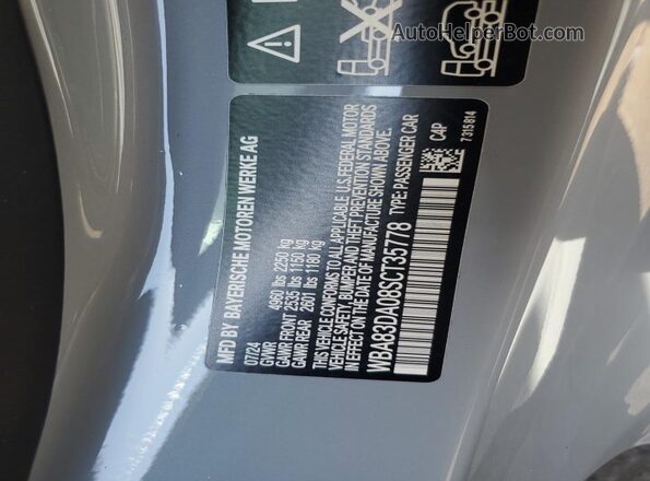 WBA83DA08SCT35778 2025 BMW M4 Gray Widok komory silnika