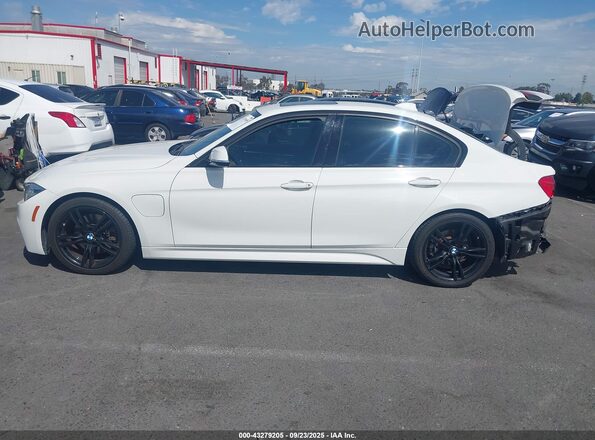 WBA8E1C52JA159449 2018 BMW 3 SERIES White Widok wnętrza 360 stopni