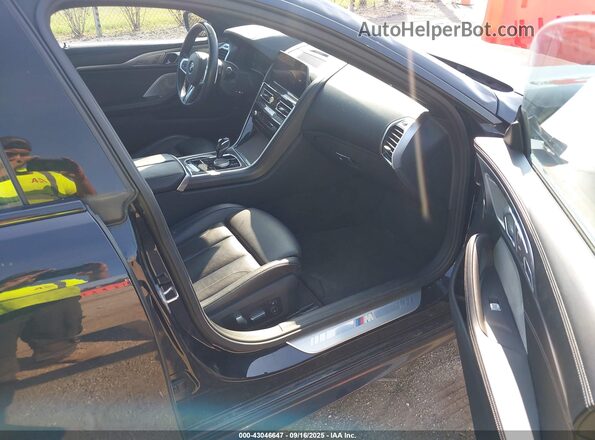 WBAGV4C04LCD10884 2020 BMW 8 SERIES Blue Вид салону спереду