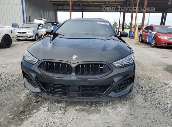 WBAGV8C02PCL57423 2023 BMW M8 Black წინა ხედი