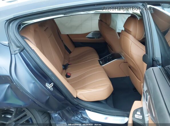 WBAGV8C07PCK50254 2023 BMW M8 Black VIN կոդի պիտակի տեսք