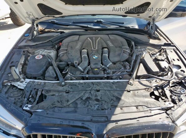 WBAJB9C54JB034746 2018 BMW M5 White უკანა სალონის ხედი