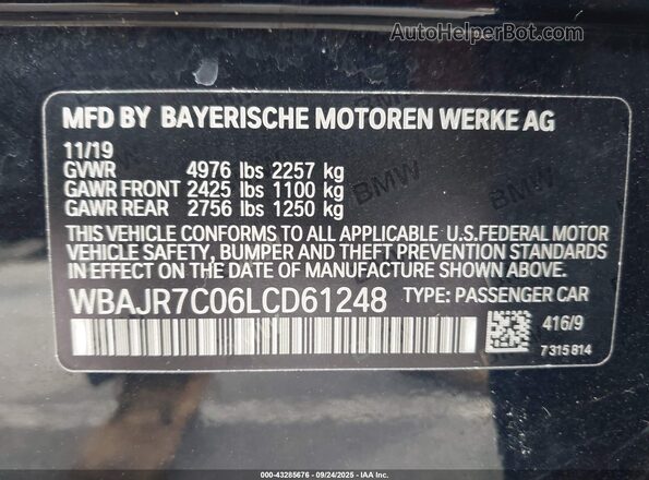 WBAJR7C06LCD61248 2020 BMW 5 SERIES Blue Vista del compartimento del motor