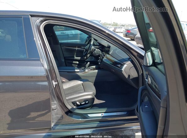 WBAJS7C07LCD20695 2020 BMW 5 SERIES Black წინა სალონის ხედი