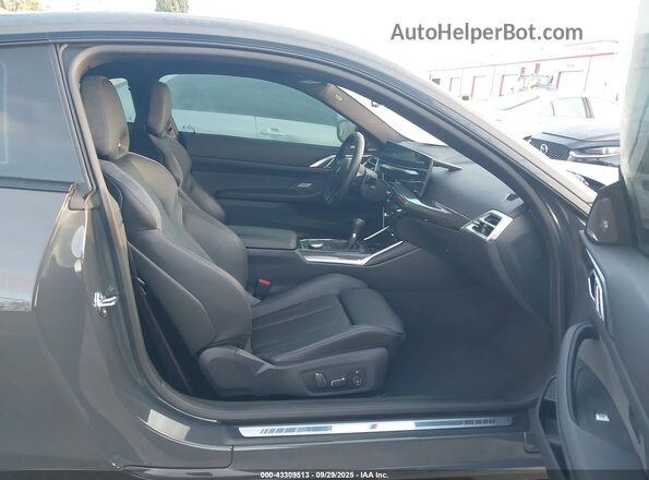 WBS13HK08SCU69516 2025 BMW M4 Gray წინა სალონის ხედი