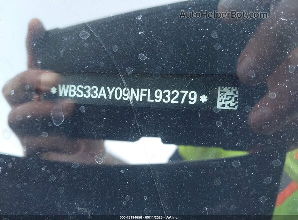 WBS33AY09NFL93279 2022 BMW M3 Blue Widok komory silnika