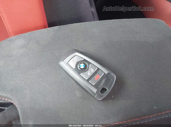 WBS3R9C5XGK338771 2016 BMW M4 Gray Vista del salpicadero