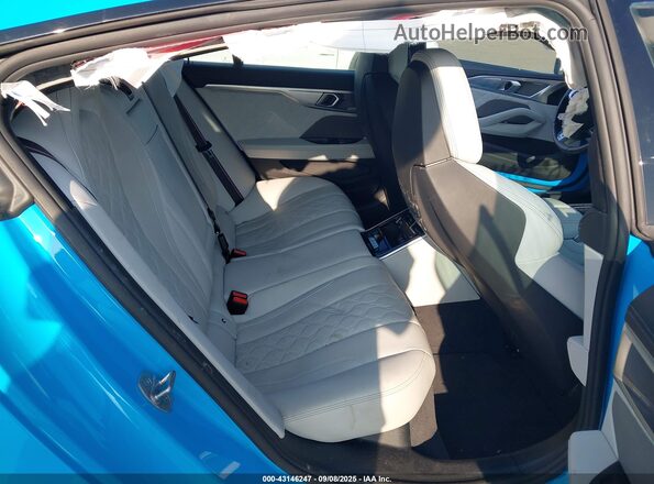 WBSGV0C08PCK98424 2023 BMW M8 Blue Вид наклейки з VIN-кодом