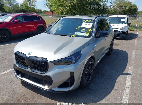 WBX13EF03S5115801 2025 BMW X1 Gray Vista tres cuartos delantera izquierda