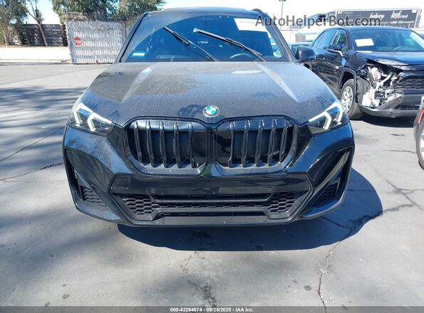 WBX73EF00S5213775 2025 BMW X1 Black უკანა სალონის ხედი