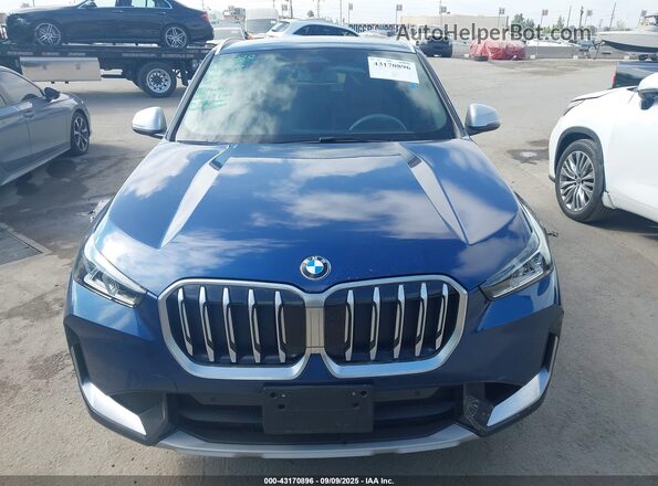 WBX73EF06R5Z79567 2024 BMW X1 Blue Instrument cluster view