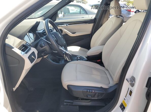 WBXHT3C30J3H32457 2018 BMW X1 White 