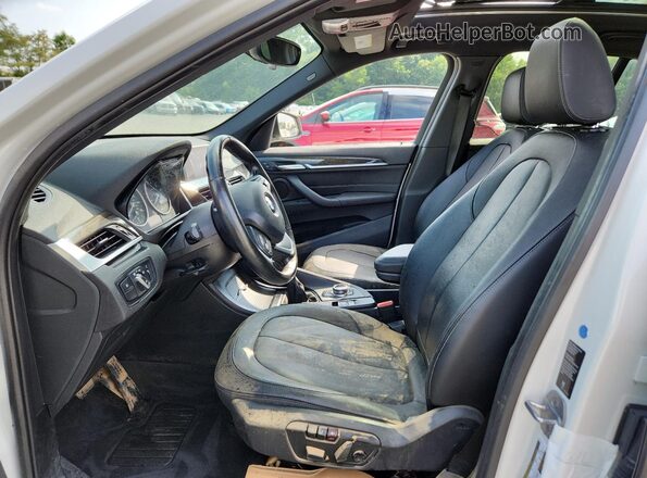 WBXHT3C30J5K28797 2018 BMW X1 Белый 