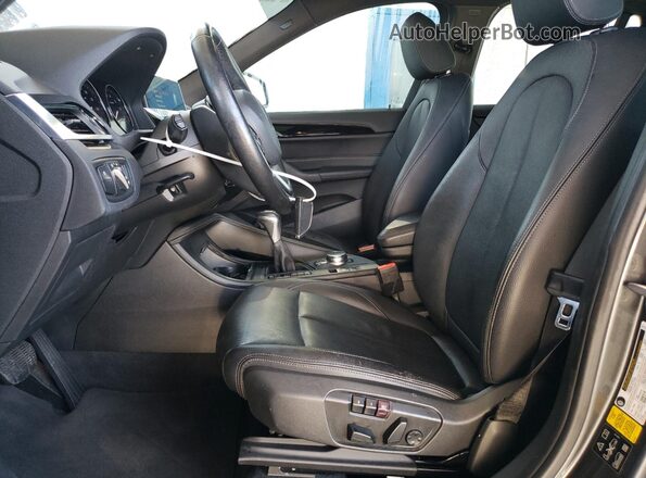 WBXHT3C35J5L33965 2018 BMW X1 Gray 