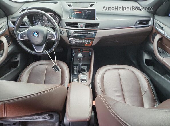 WBXHT3C36G5E47257 2016 BMW X1 Белый Вид панели приборов