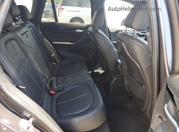WBXHT3C36J5K29453 2018 BMW X1 Серый 