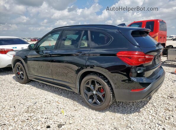 WBXHT3C3XJ5K22005 2018 BMW X1 Black 