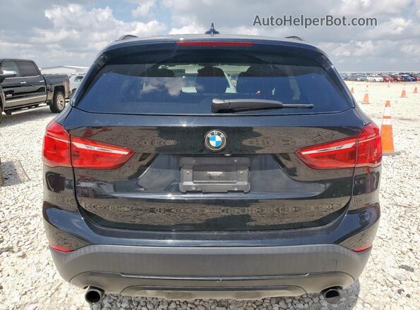 WBXHT3C3XJ5K22005 2018 BMW X1 Black 
