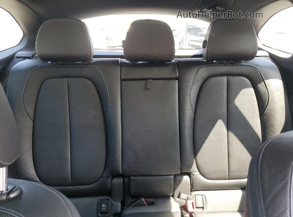WBXHT3C3XJ5K23624 2018 BMW X1 Blue 