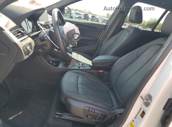 WBXHU7C5XK3H44896 2019 BMW X1 White 