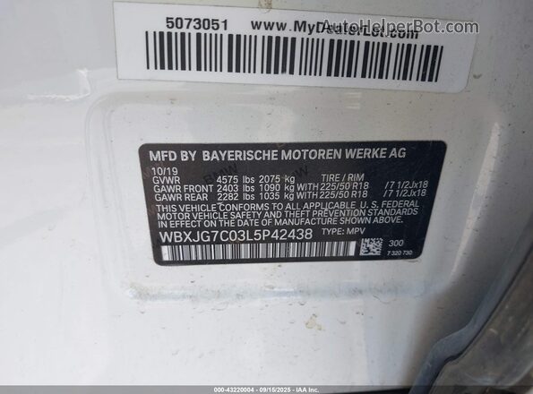WBXJG7C03L5P42438 2020 BMW X1 White Շարժիչի բաժամունքի տեսք