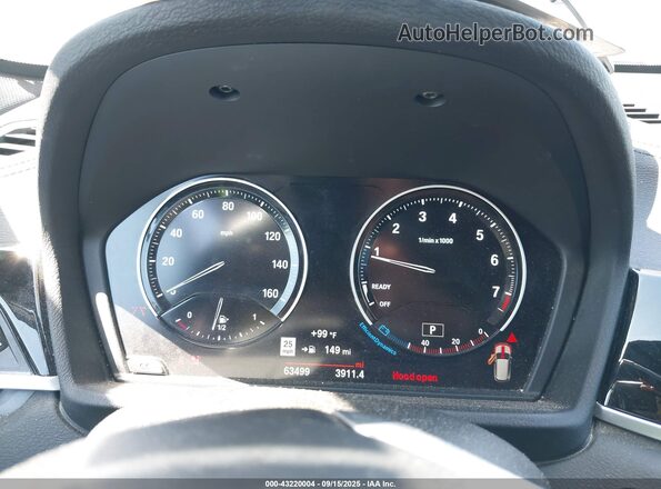WBXJG7C03L5P42438 2020 BMW X1 White Հետևի նստատեղերի տեսք