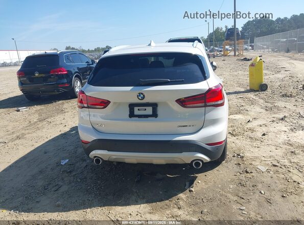WBXJG7C03N5U62893 2022 BMW X1 White 