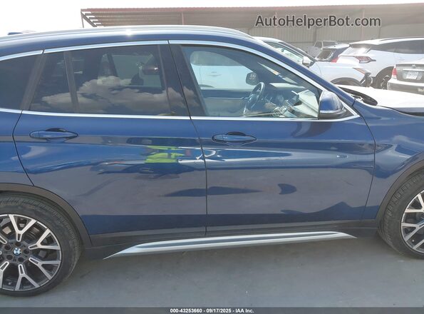 WBXJG7C0XM5U15715 2021 BMW X1 Blue Vista interior de 360 grados