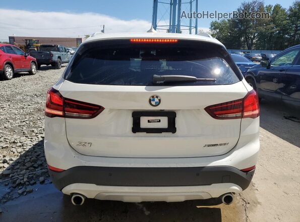 WBXJG9C00M5U43258 2021 BMW X1 White Vista trasera