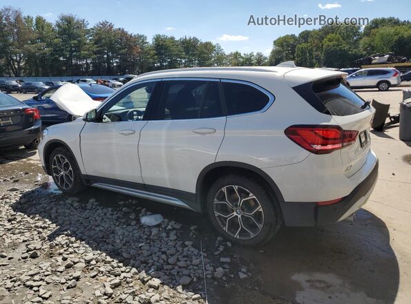 WBXJG9C00M5U43258 2021 BMW X1 White Trasero izquierdo