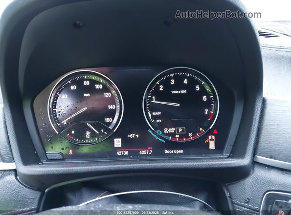 WBXYJ1C08M5S20239 2021 BMW X2 White Հետևի նստատեղերի տեսք