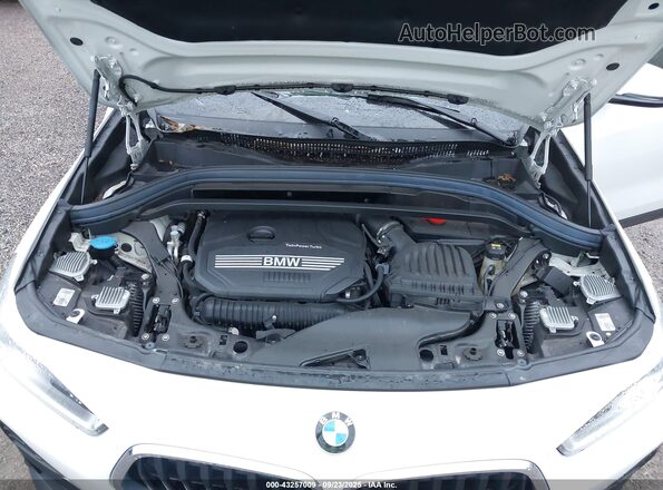 WBXYJ1C08M5S20239 2021 BMW X2 White Հետևի տեսք