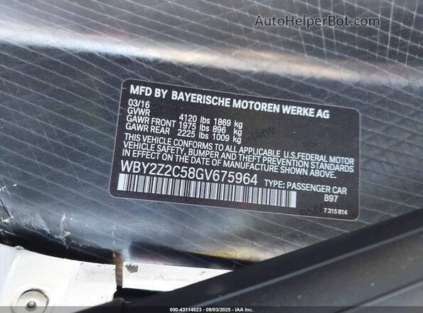 WBY2Z2C58GV675964 2016 BMW I8 White Vista del compartimento del motor