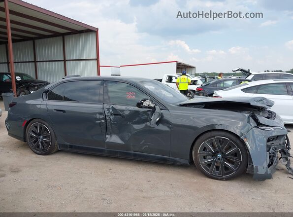 WBY53EJ03PCN79985 2023 BMW OTHER Gray უკანა სალონის ხედი