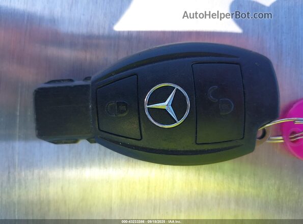WD3PG2EA3H3297079 2017 MERCEDES-BENZ METRIS Black 