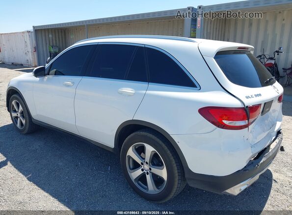 WDC0G4JBXHF154835 2017 MERCEDES-BENZ GLC 300 White 