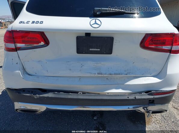 WDC0G4JBXHF154835 2017 MERCEDES-BENZ GLC 300 White 