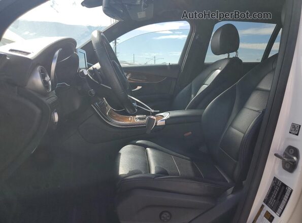 WDC0G4JBXKV178498 2019 MERCEDES-BENZ GLC-CLASS White Front interior view